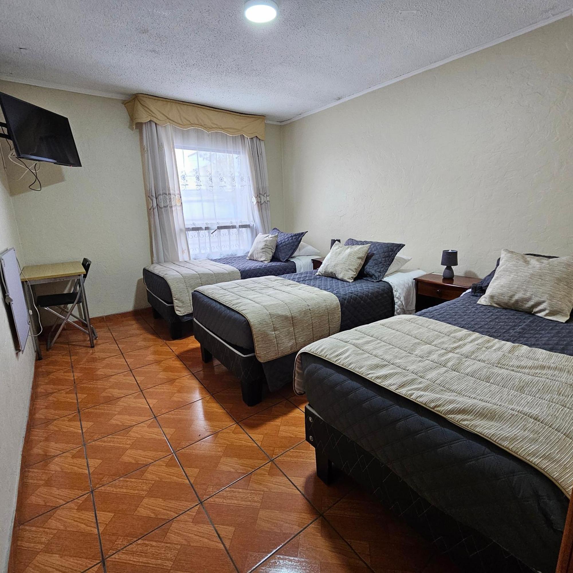 Hostal De Colon La Serena Exterior foto